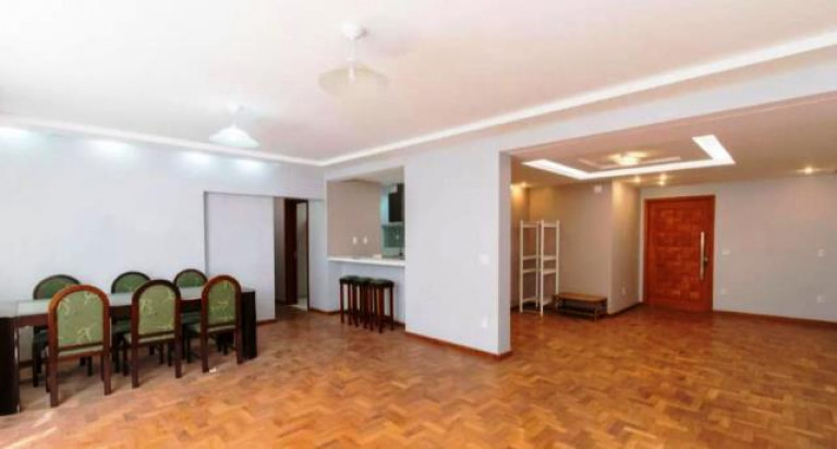 Imagem Apartamento com 3 Quartos à Venda, 160 m² em Icaraí - Niterói