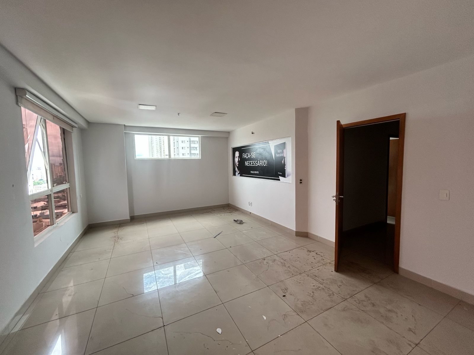 Imagem Sala Comercial para Alugar, 78 m²em Setor Oeste - Goiânia