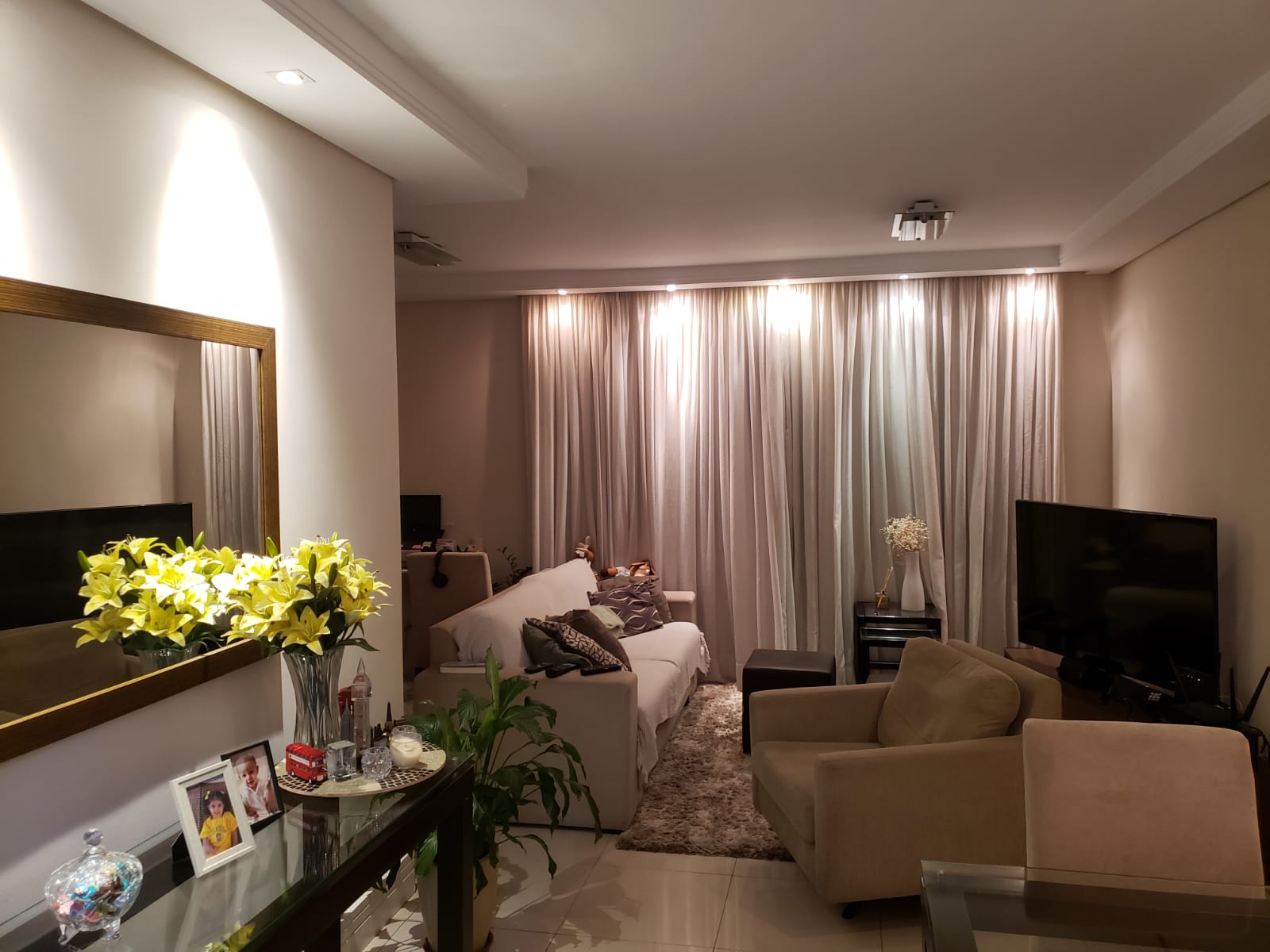 Imagem Apartamento com 3 Quartos à Venda, 103 m²em Moema - São Paulo Imagem Apartamento com 3 Quartos à Venda, 103 m²em Moema - São Paulo