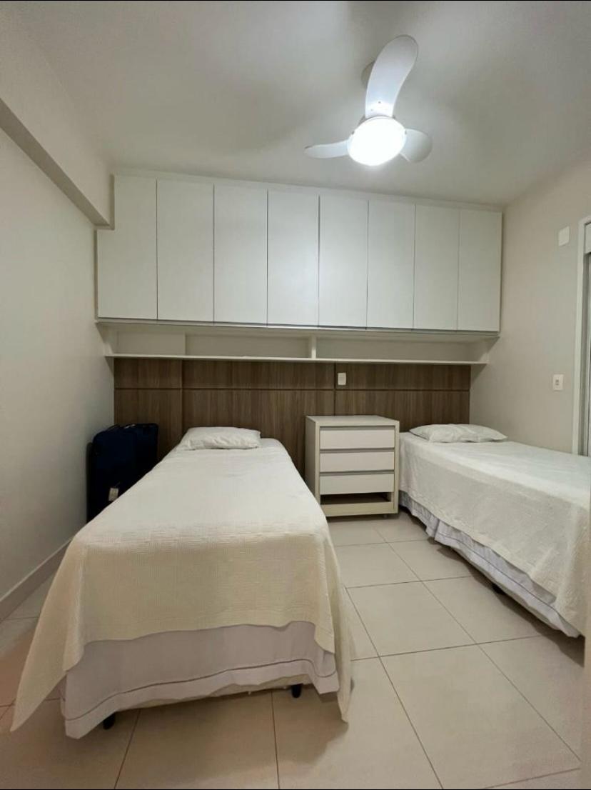 Imagem Apartamento com 4 Quartos para Temporada, 212 m² em Riviera - Bertioga