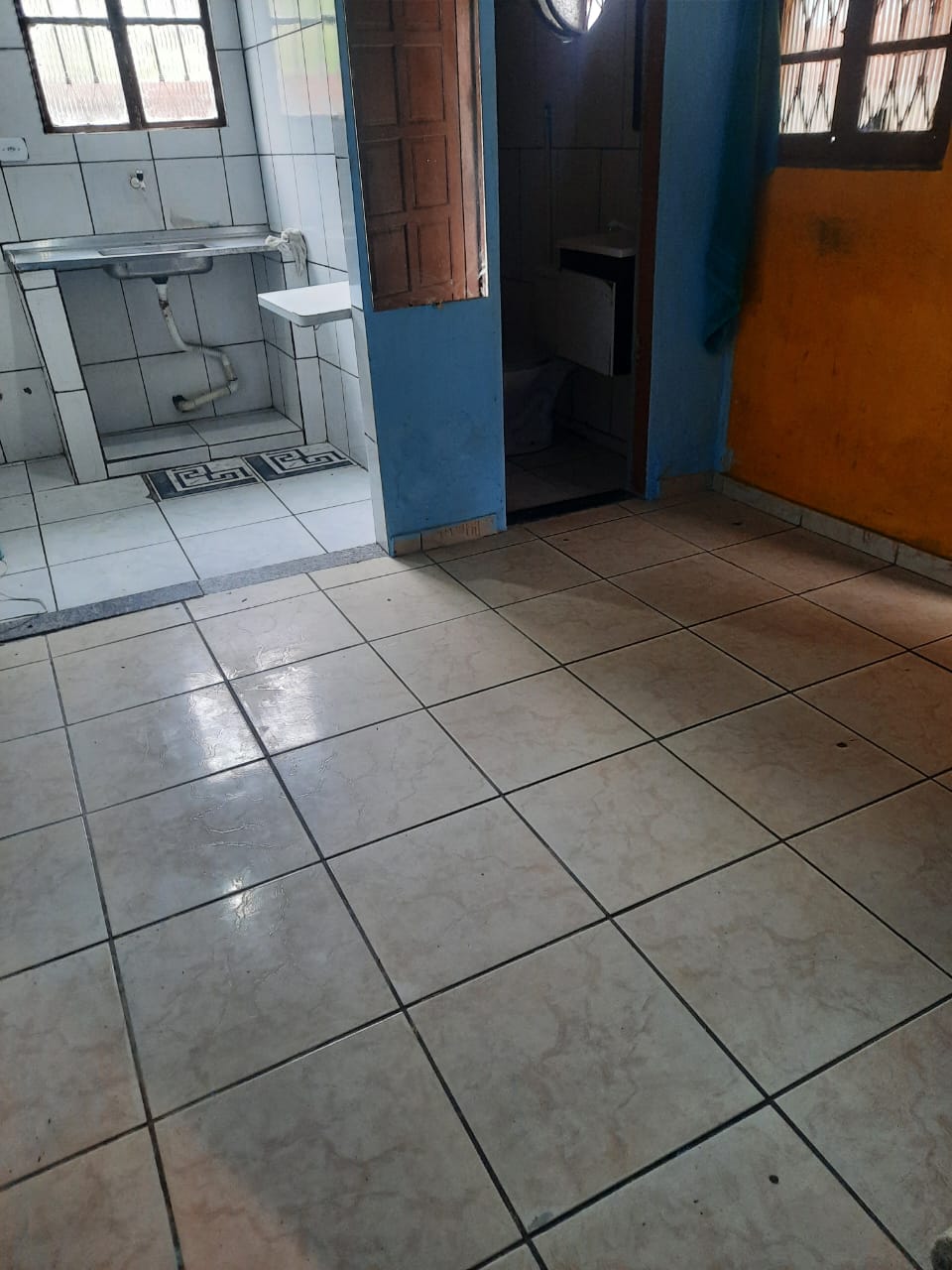 Imagem Casa com 1 Quarto para Alugar, 55 m²em Centro - Maricá