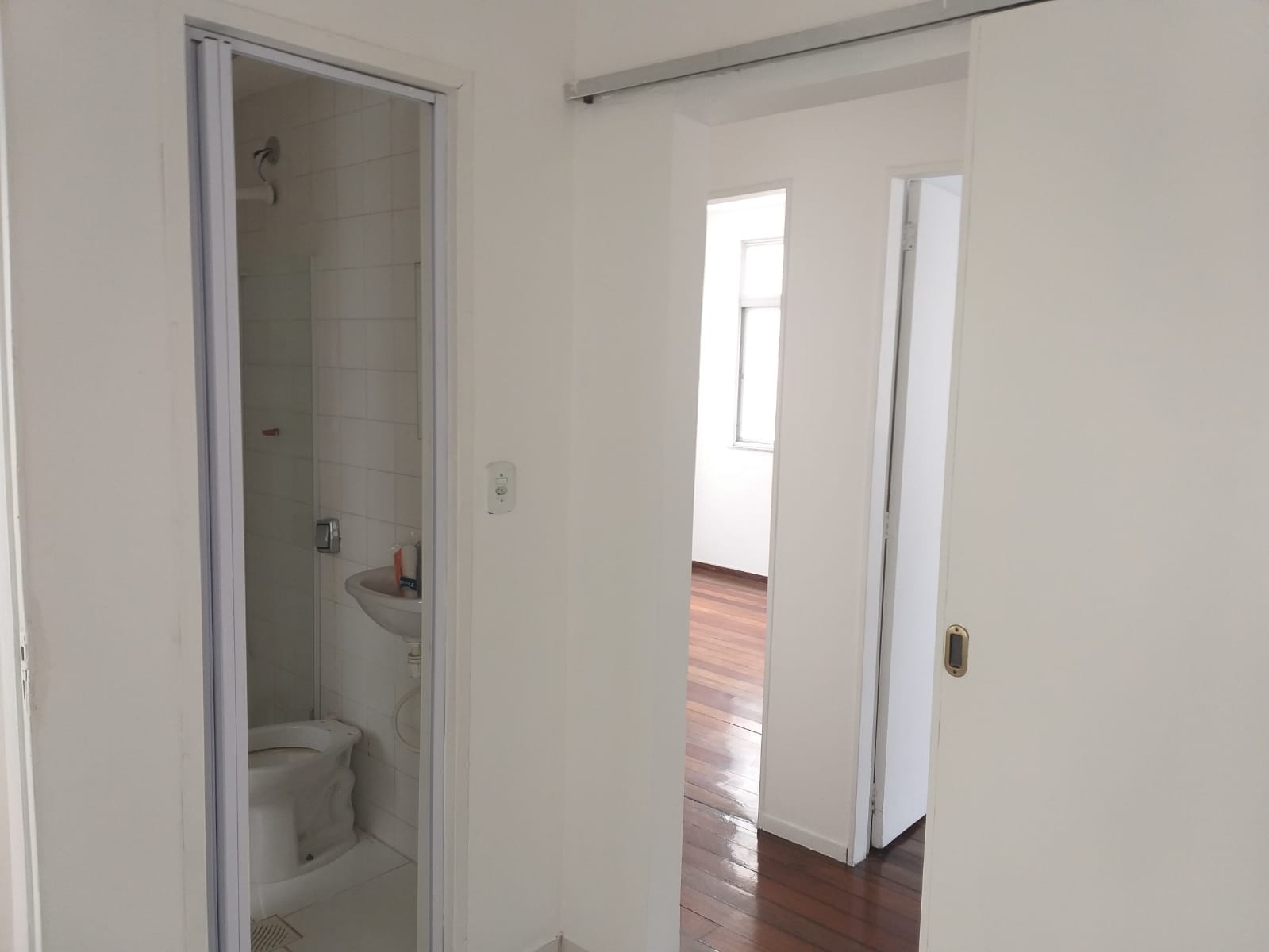 Imagem Apartamento com 2 Quartos à Venda, 70 m²em Icaraí - Niterói Imagem Apartamento com 2 Quartos à Venda, 70 m²em Icaraí - Niterói
