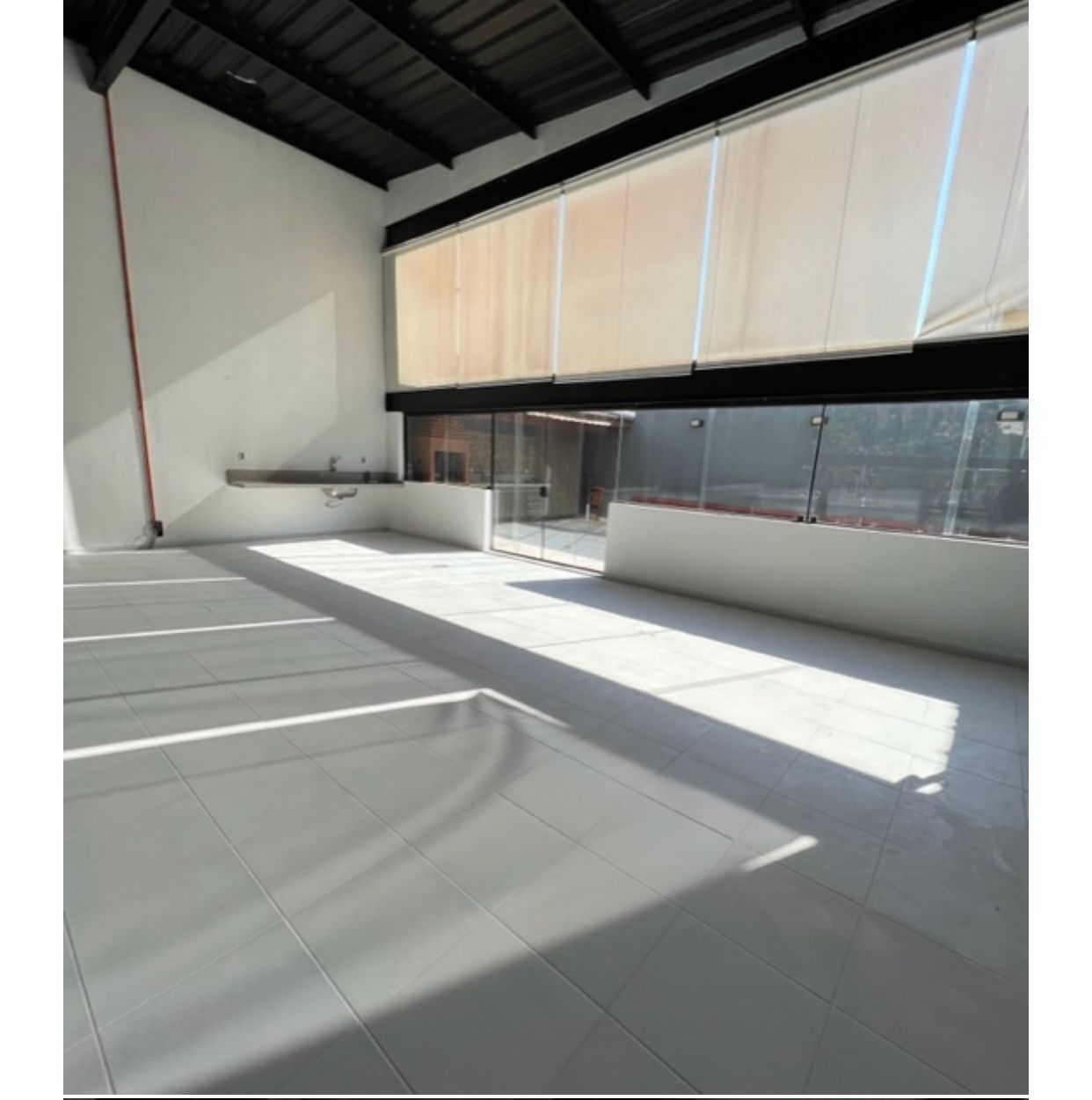 Imagem Galpão para Alugar, 360 m²em Santo Amaro - São Paulo Imagem Galpão para Alugar, 360 m²em Santo Amaro - São Paulo