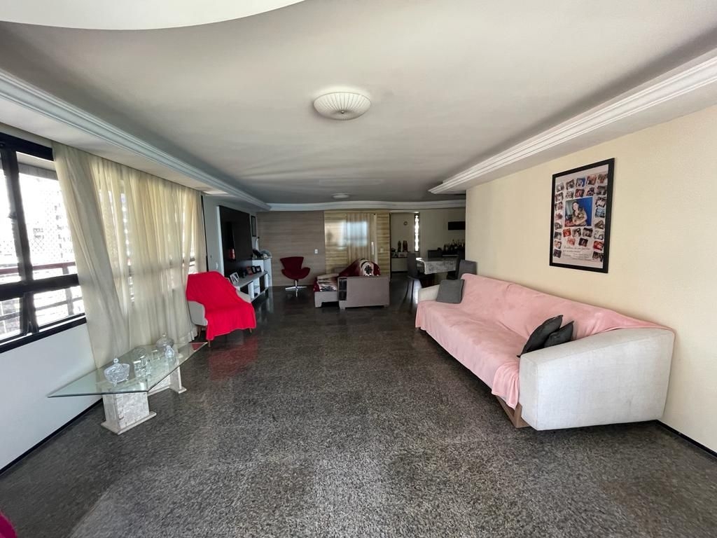 Imagem Apartamento com 3 Quartos à Venda, 225 m²em Meireles - Fortaleza