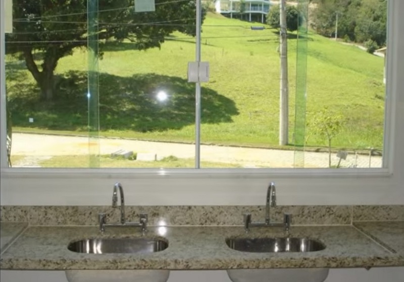 Imagem Casa de Condomínio com 4 Quartos à Venda ou Locação, 240 m²em Ubatiba - Maricá