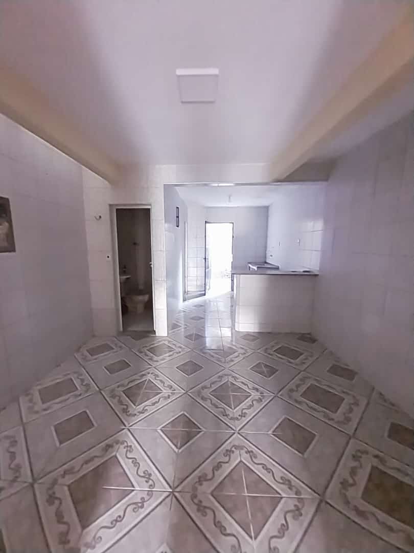 Imagem Sobrado com 3 Quartos à Venda, 125 m²em Parque Araxá - Fortaleza Imagem Sobrado com 3 Quartos à Venda, 125 m²em Parque Araxá - Fortaleza