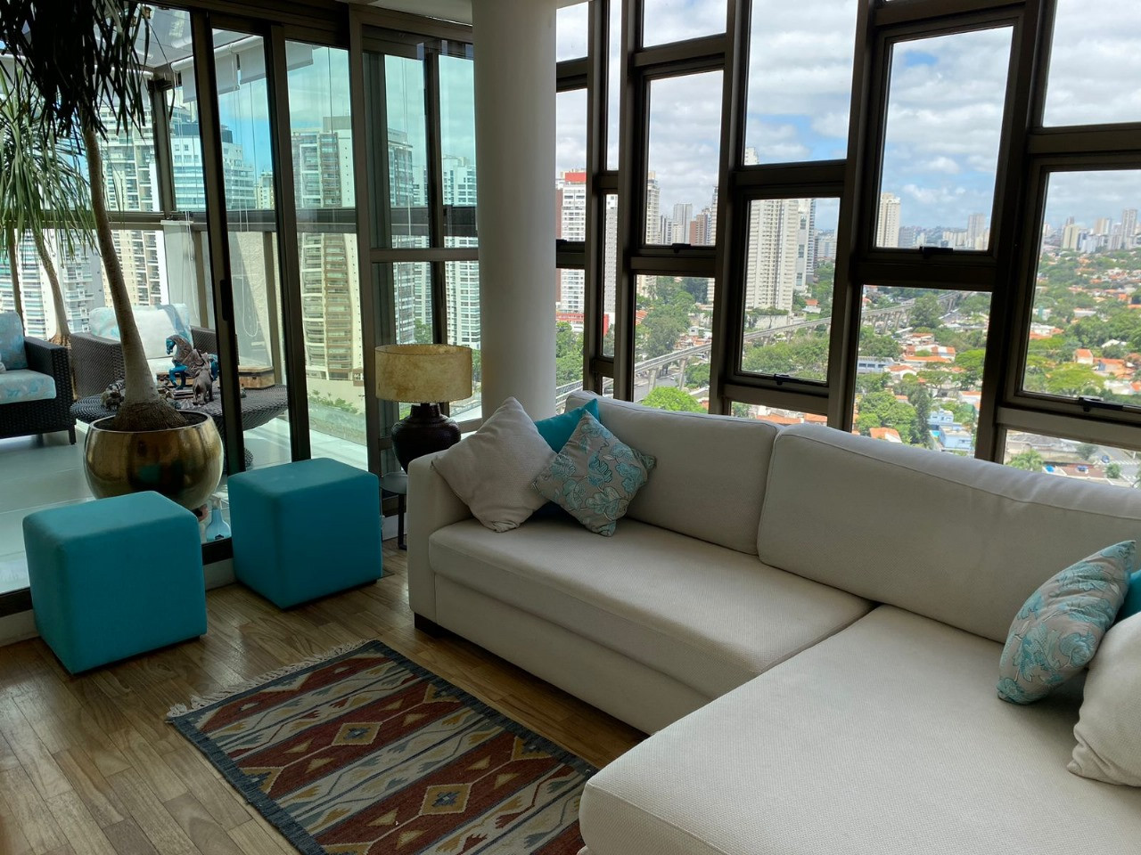 Imagem Cobertura com 3 Quartos à Venda, 240 m²em Brooklin Paulista - São Paulo