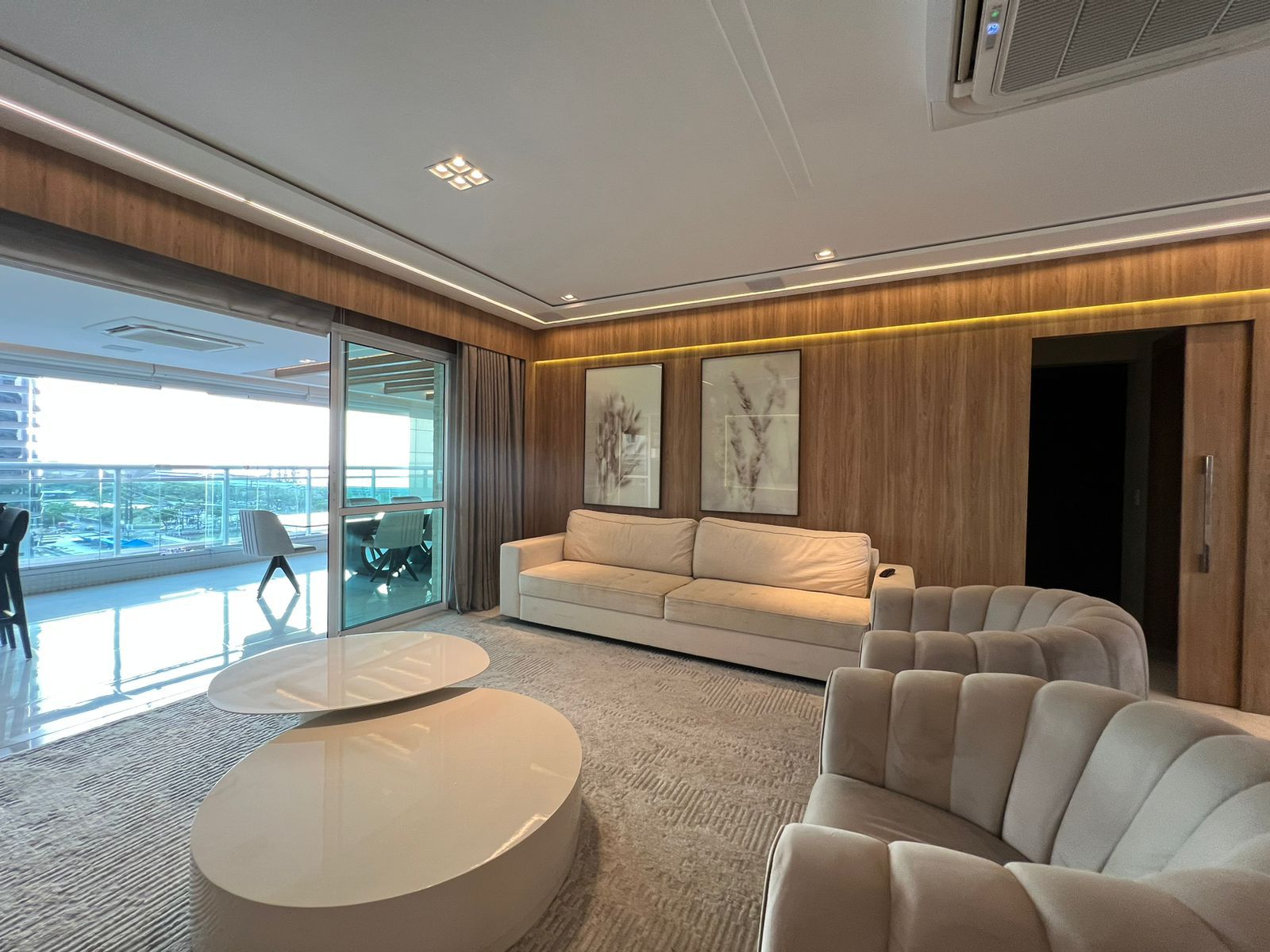 Imagem Apartamento com 4 Quartos à Venda, 300 m²em Umarizal - Belém