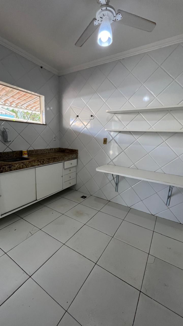 Imagem Casa de Condomínio com 3 Quartos para Alugar, 200 m²em Buraquinho - Lauro de Freitas Imagem Casa de Condomínio com 3 Quartos para Alugar, 200 m²em Buraquinho - Lauro de Freitas