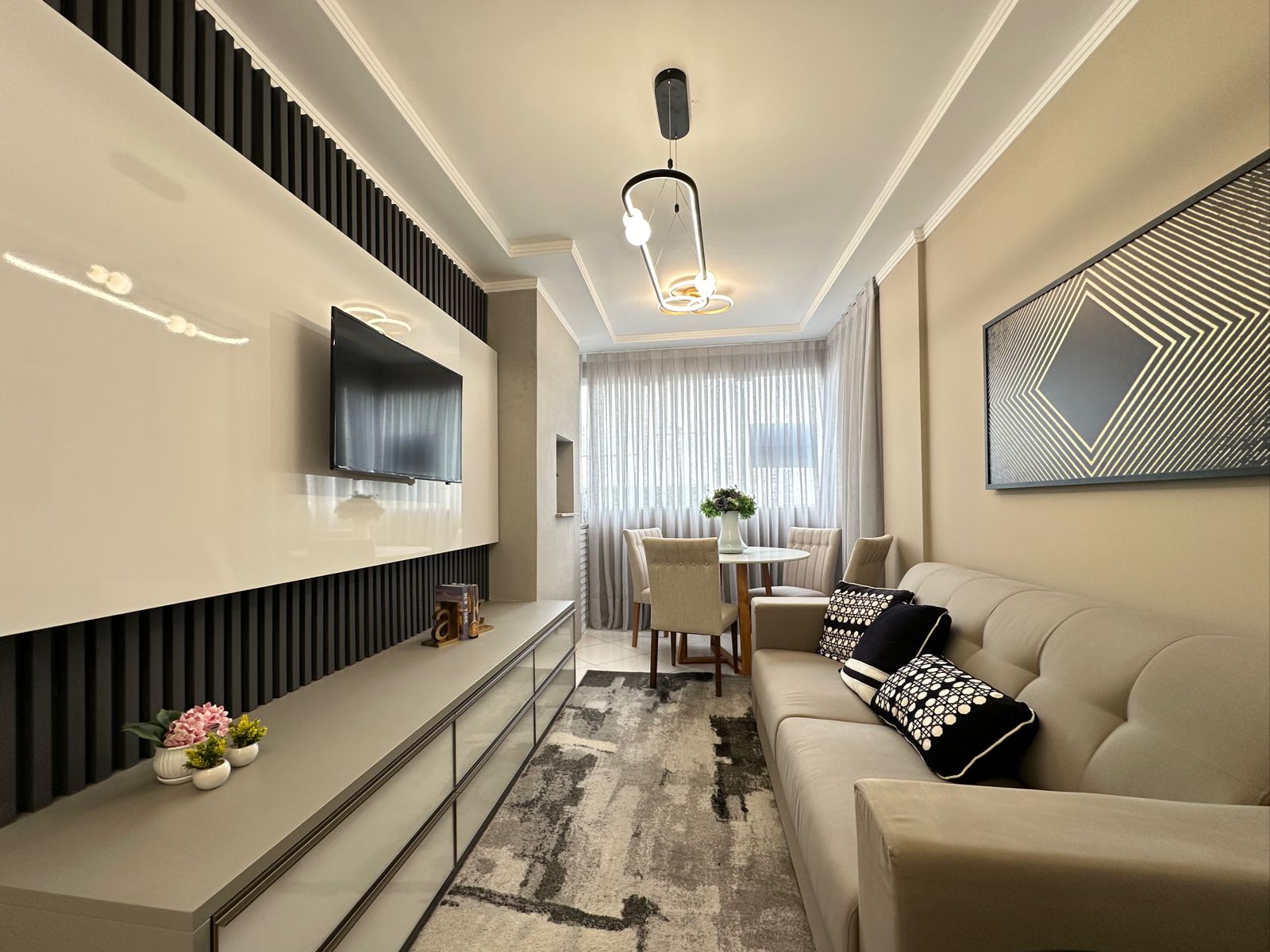 Apartamento com 2 Quartos à Venda, 60 m²em Meia Praia - Itapema