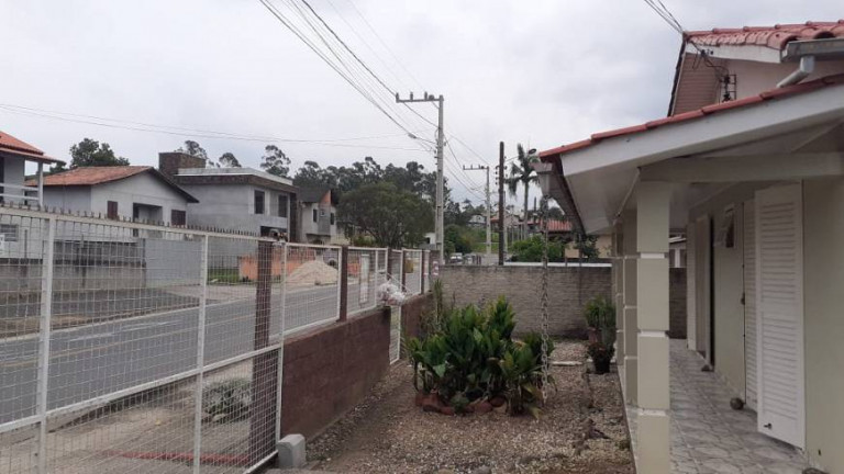 Imagem Casa com 3 Quartos à Venda, 180 m² em Rio Maina - Criciúma Imagem Casa com 3 Quartos à Venda, 180 m² em Rio Maina - Criciúma