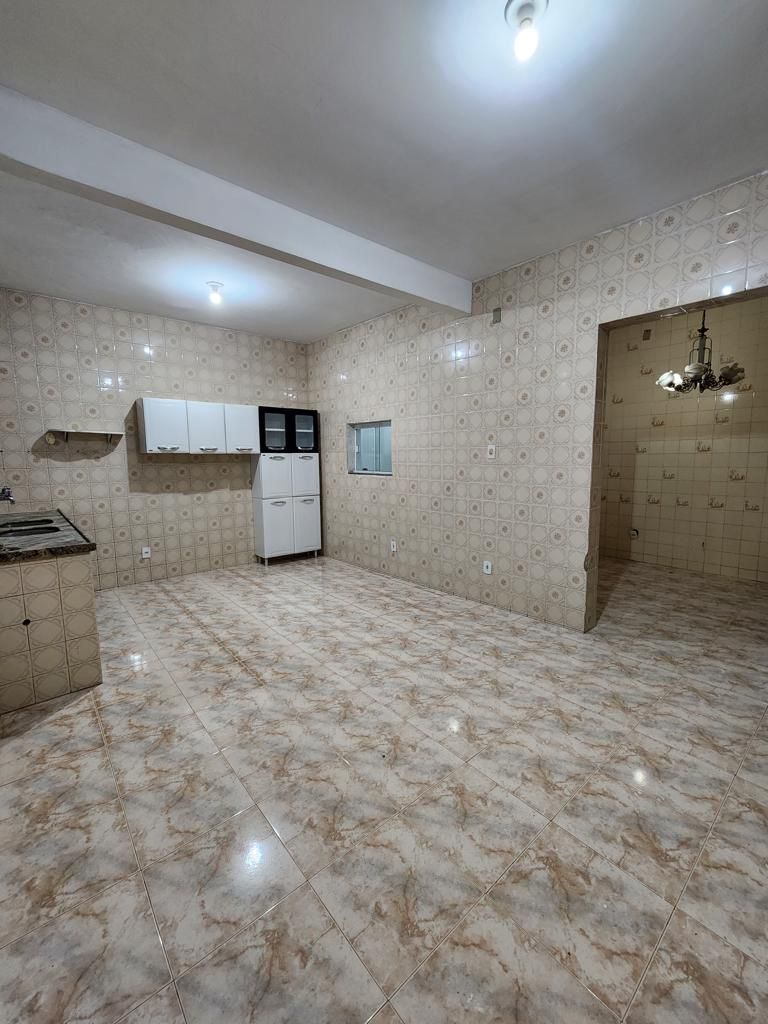 Imagem Casa com 4 Quartos à Venda, 300 m²em Umarizal - Belém Imagem Casa com 4 Quartos à Venda, 300 m²em Umarizal - Belém