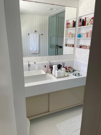 Imagem Casa com 3 Quartos à Venda, 293 m² em Buraquinho - Lauro de Freitas