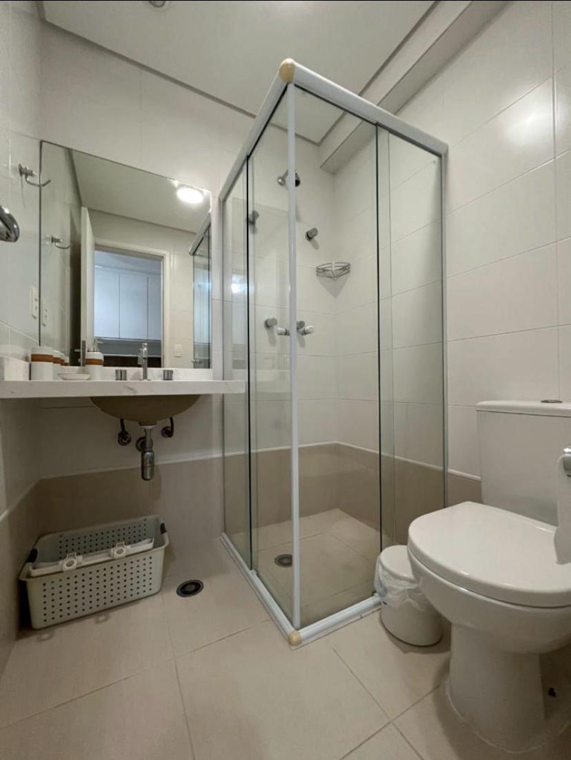 Imagem Apartamento com 4 Quartos para Temporada, 212 m² em Riviera - Bertioga