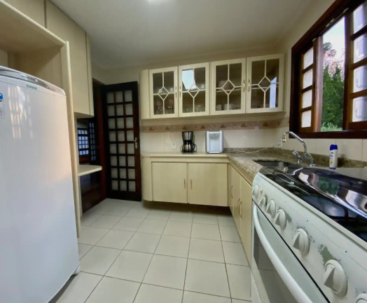 Imagem Casa com 3 Quartos à Venda, 1.000 m² em Capivari - Campos do Jordão Imagem Casa com 3 Quartos à Venda, 1.000 m² em Capivari - Campos do Jordão