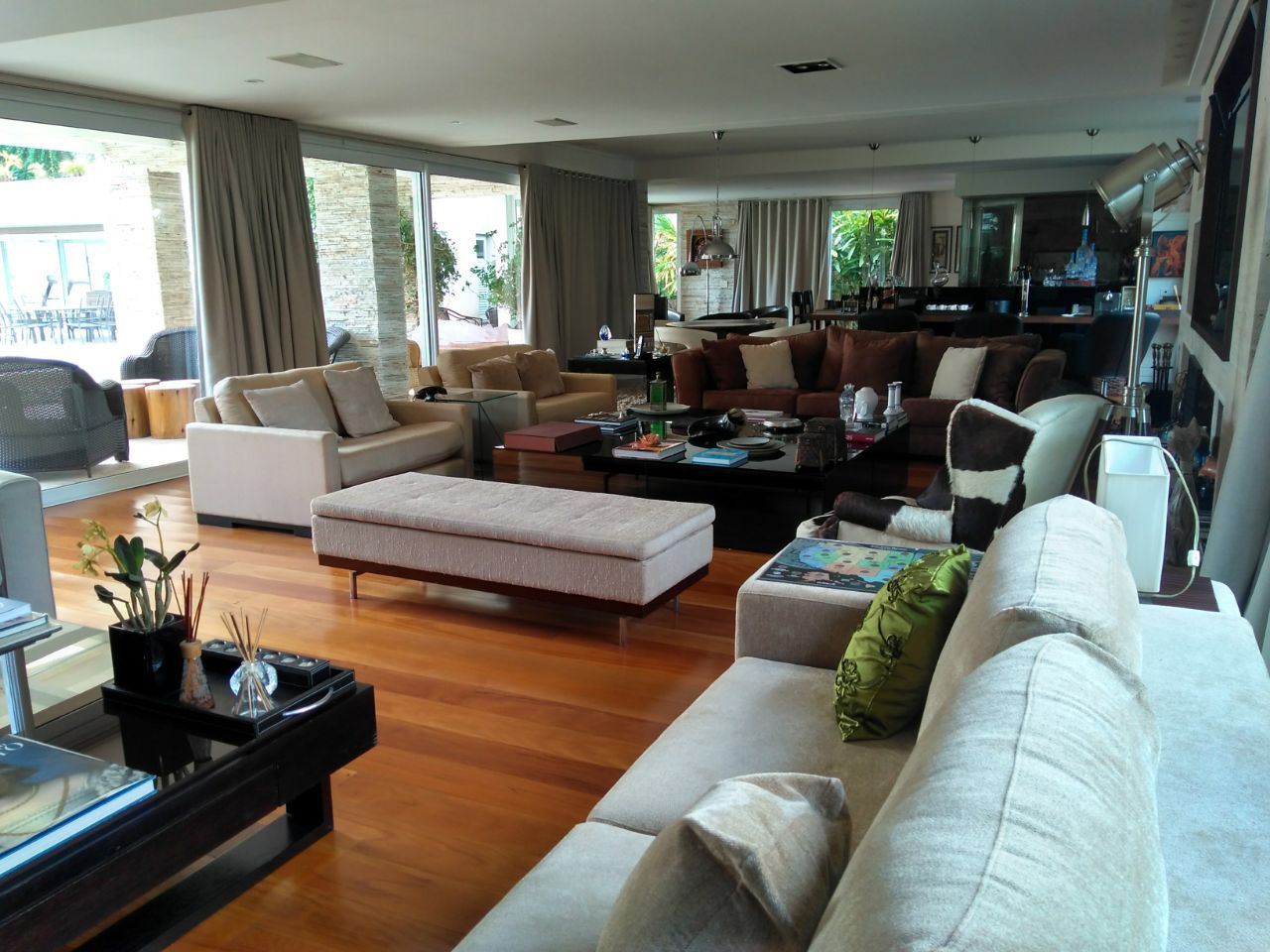 Imagem Casa de Condomínio com 4 Quartos à Venda ou Locação, 1 m²em Alphaville - Santana de Parnaíba Imagem Casa de Condomínio com 4 Quartos à Venda ou Locação, 1 m²em Alphaville - Santana de Parnaíba