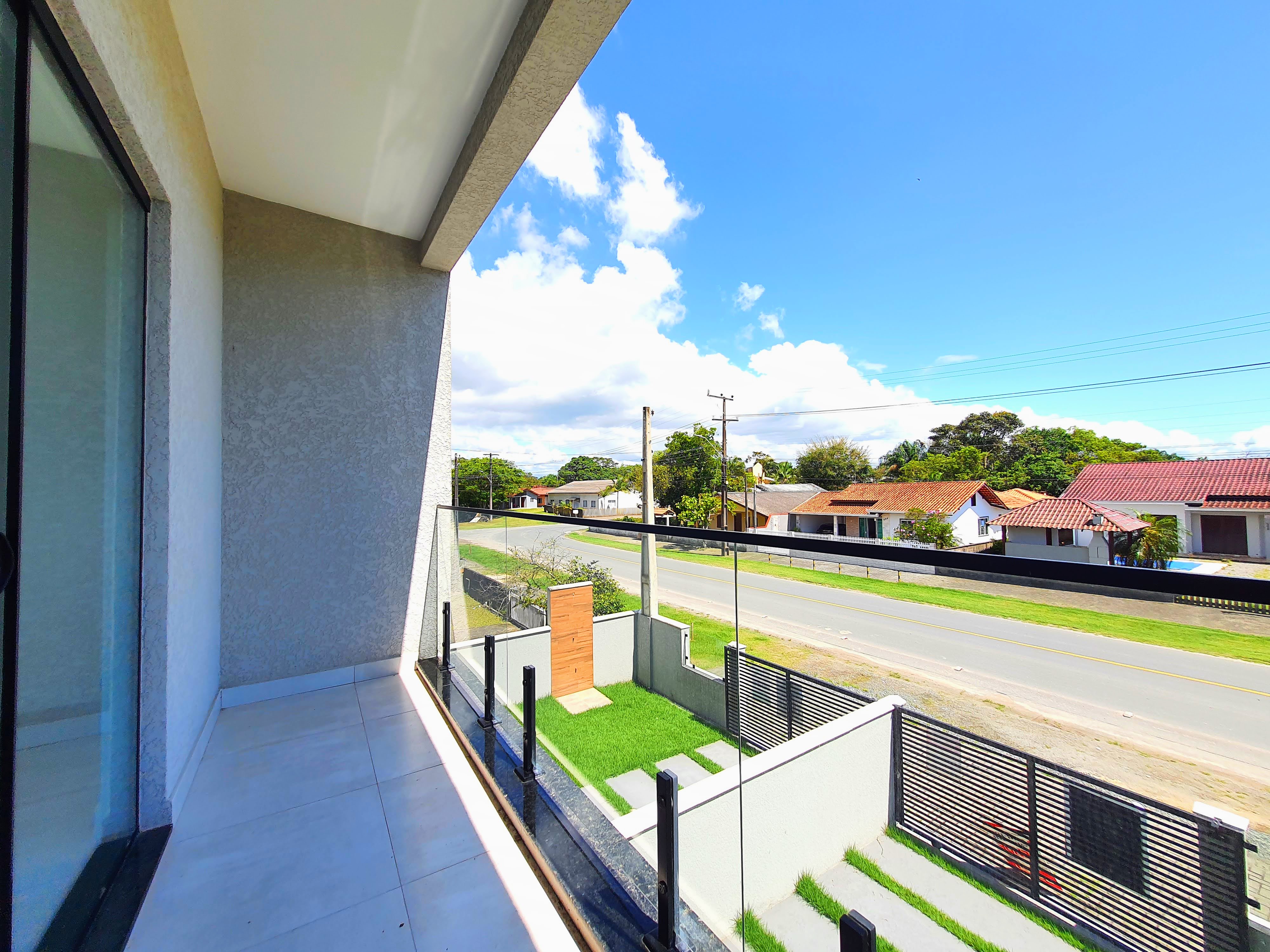 Imagem Sobrado com 3 Quartos à Venda ou Temporada, 123 m²em Balneário Cambiju - Itapoá