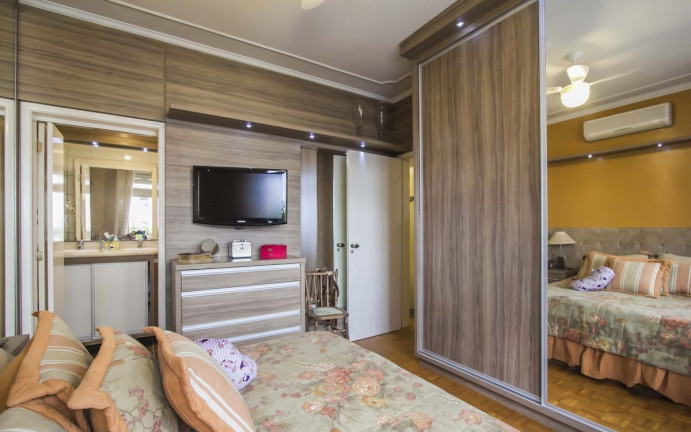 Imagem Apartamento com 4 Quartos à Venda, 155 m² em Bom Fim - Porto Alegre Imagem Apartamento com 4 Quartos à Venda, 155 m² em Bom Fim - Porto Alegre