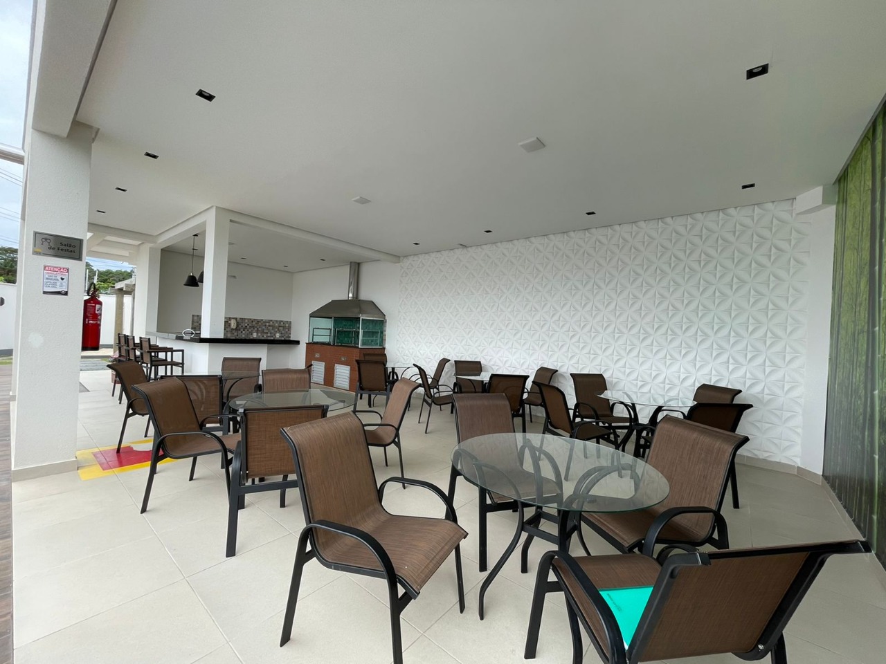 Imagem Casa de Condomínio com 2 Quartos à Venda ou Locação, 72 m²em Flores - Manaus
