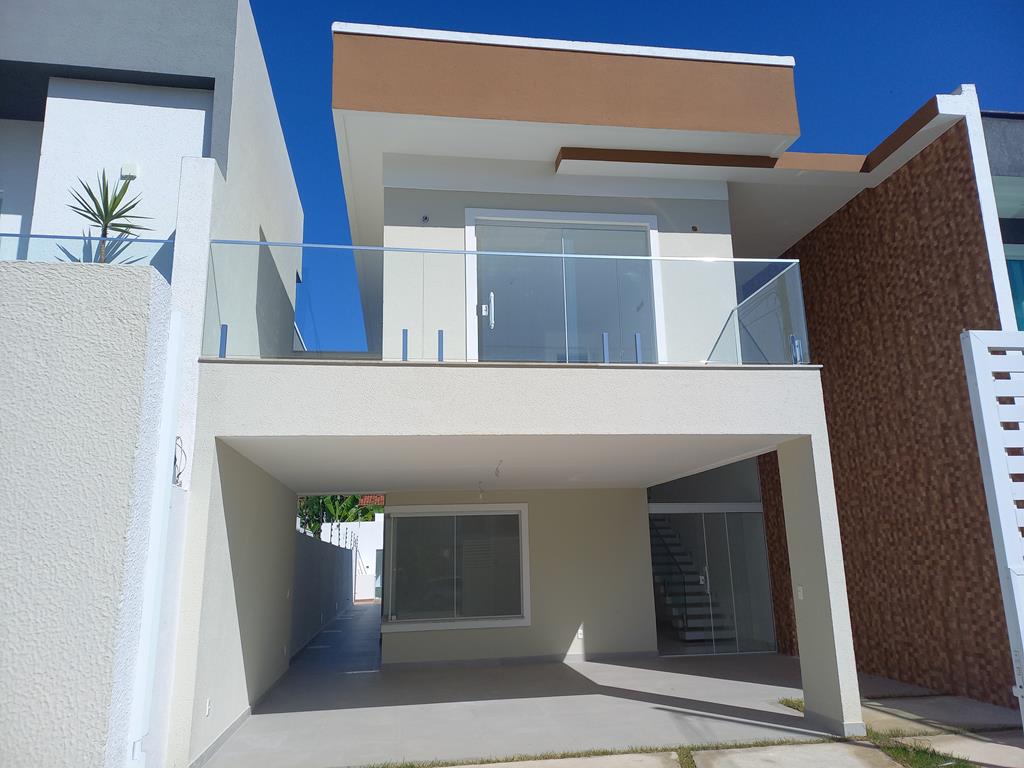 Casa com 4 Quartos à Venda, 214 m²em Itaipu - Niterói