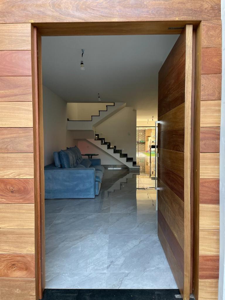 Imagem Casa com 2 Quartos à Venda, 240 m²em Piratininga - Niterói Imagem Casa com 2 Quartos à Venda, 240 m²em Piratininga - Niterói