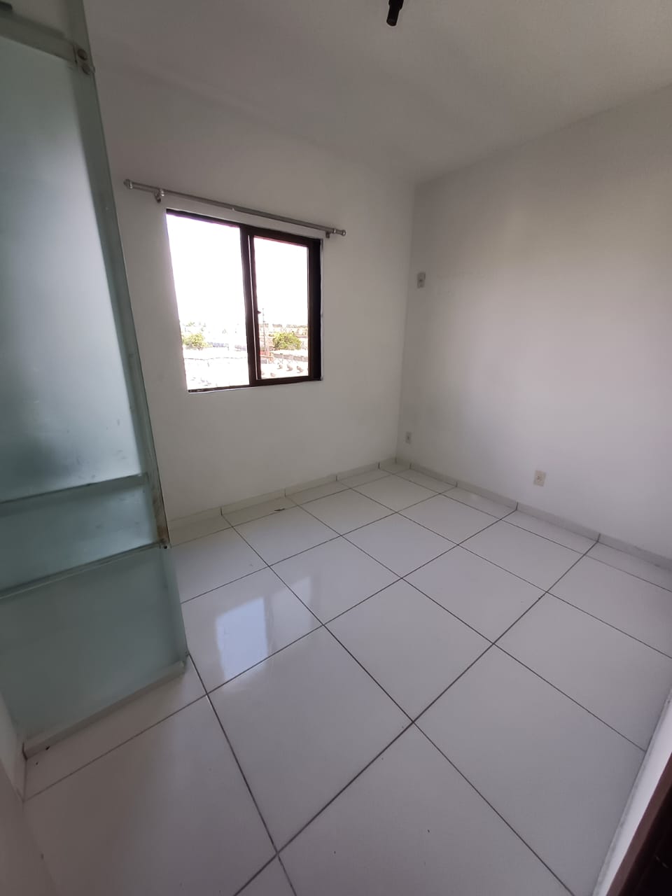 Imagem Apartamento com 2 Quartos para Alugar, 60 m²em Centro - Lauro de Freitas Imagem Apartamento com 2 Quartos para Alugar, 60 m²em Centro - Lauro de Freitas