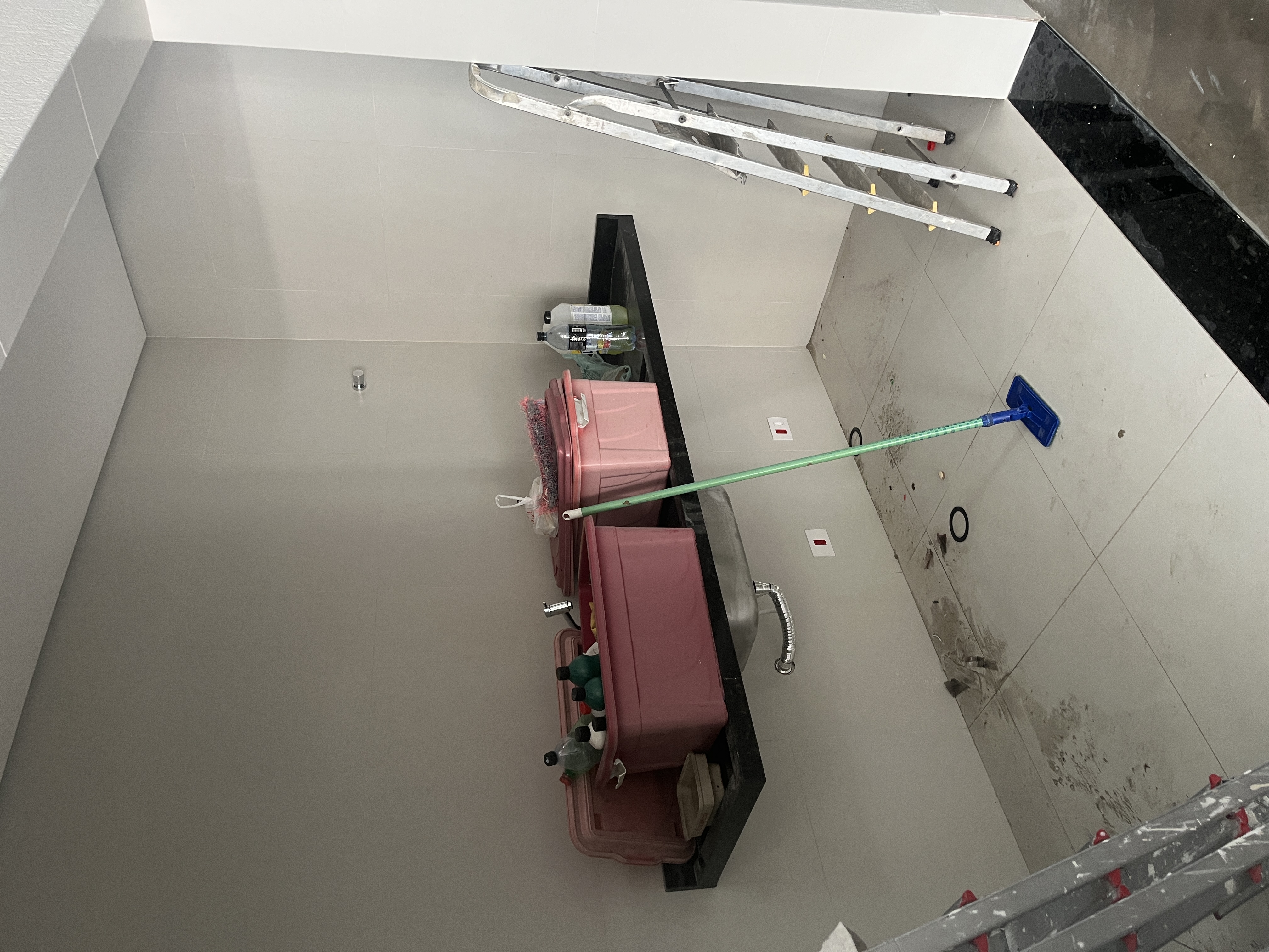Imagem Galpão para Alugar, 325 m² em Vila Anastácio - São Paulo