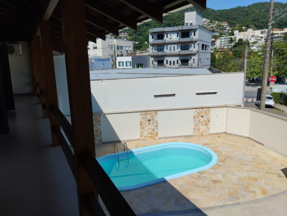 Imagem Casa com 4 Quartos à Venda, 400 m² em Garcia - Blumenau Imagem Casa com 4 Quartos à Venda, 400 m² em Garcia - Blumenau