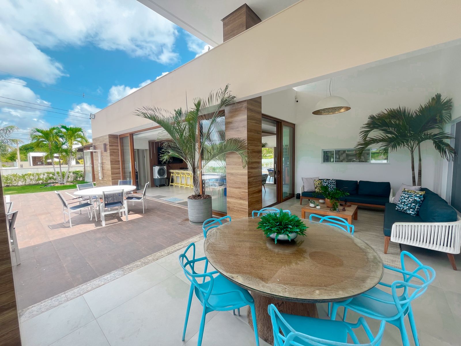 Imagem Casa de Condomínio com 4 Quartos à Venda, 415 m² em Vale do Landirana (Abrantes) - Camaçari Imagem Casa de Condomínio com 4 Quartos à Venda, 415 m² em Vale do Landirana (Abrantes) - Camaçari