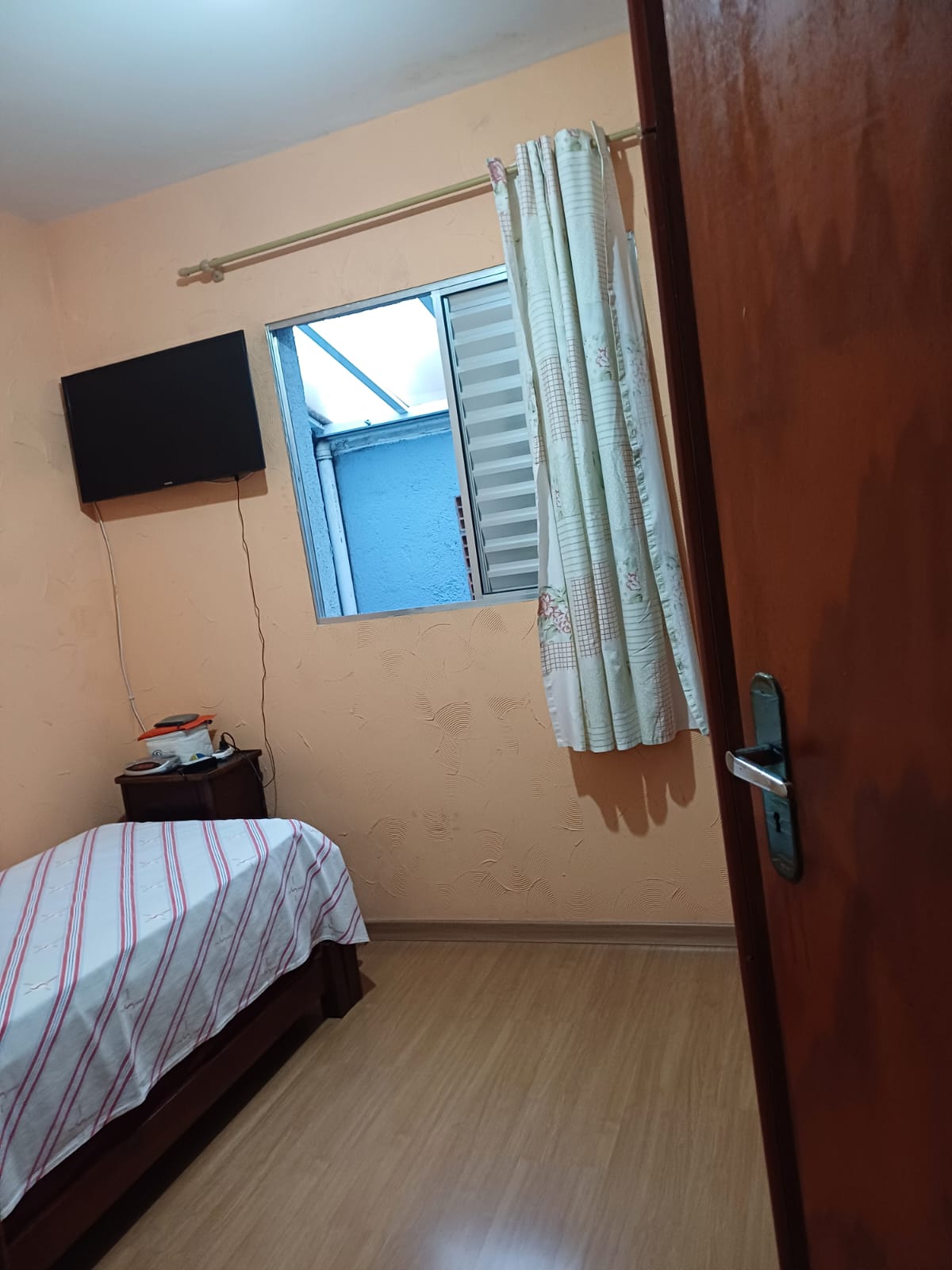 Imagem Sobrado com 2 Quartos à Venda, 70 m²em Parada XV de Novembro - São Paulo