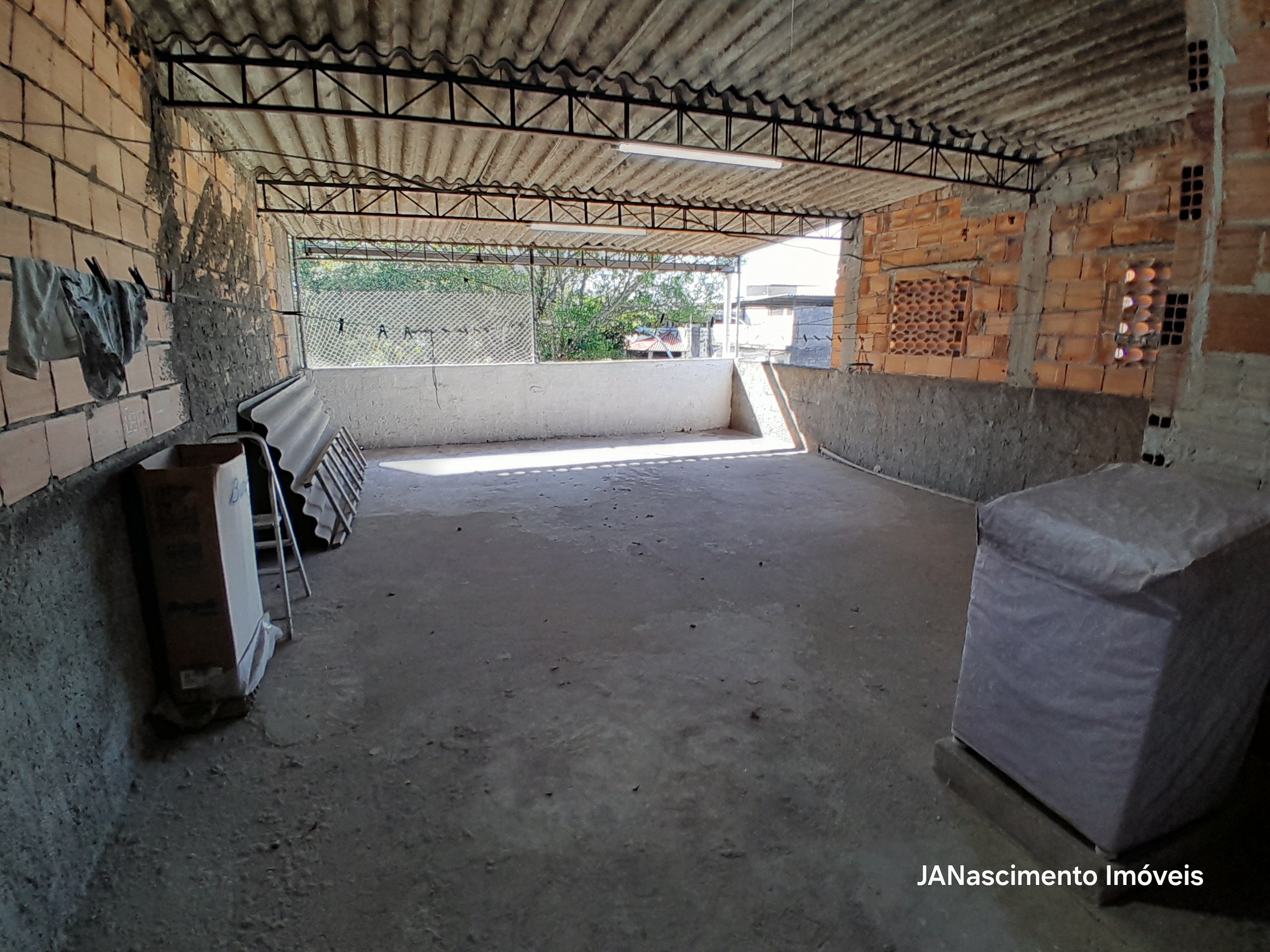 Imagem Casa com 2 Quartos à Venda, 150 m² em Bangu - Rio de Janeiro Imagem Casa com 2 Quartos à Venda, 150 m² em Bangu - Rio de Janeiro