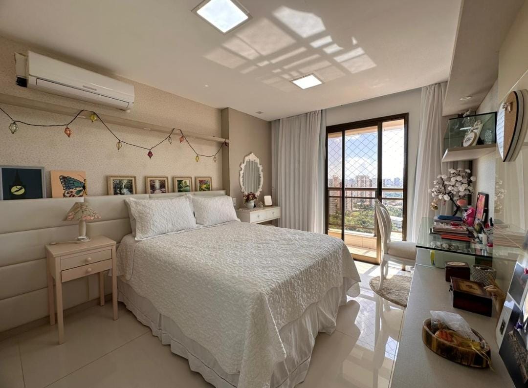 Imagem Apartamento com 4 Quartos à Venda, 209 m²em Guararapes - Fortaleza