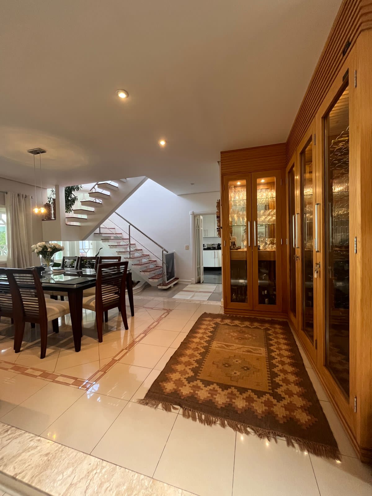 Imagem Casa de Condomínio com 4 Quartos à Venda, 465 m²em Condomínio Residencial Shamballa I - Atibaia Imagem Casa de Condomínio com 4 Quartos à Venda, 465 m²em Condomínio Residencial Shamballa I - Atibaia