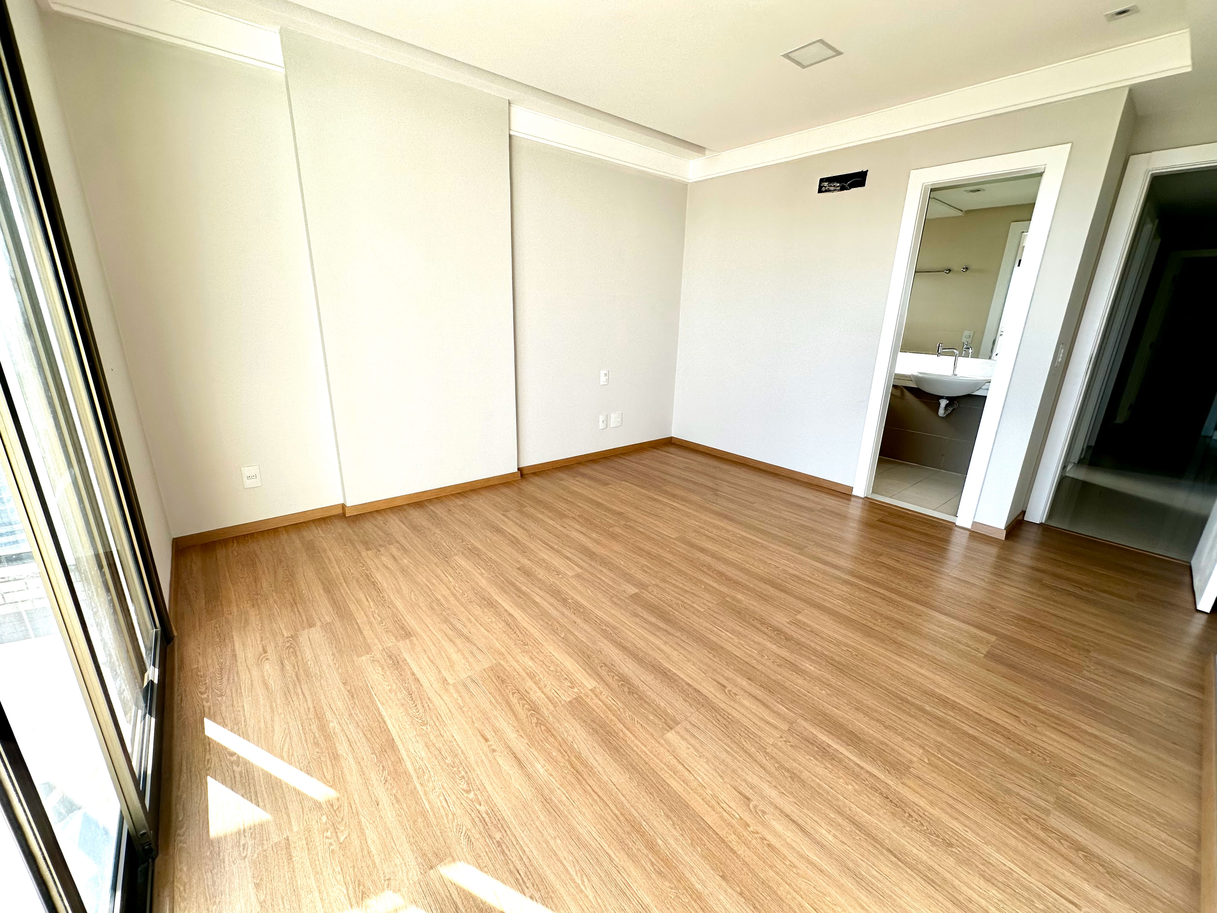 Imagem Apartamento com 4 Quartos à Venda, 198 m²em Praia da Costa - Vila Velha Imagem Apartamento com 4 Quartos à Venda, 198 m²em Praia da Costa - Vila Velha
