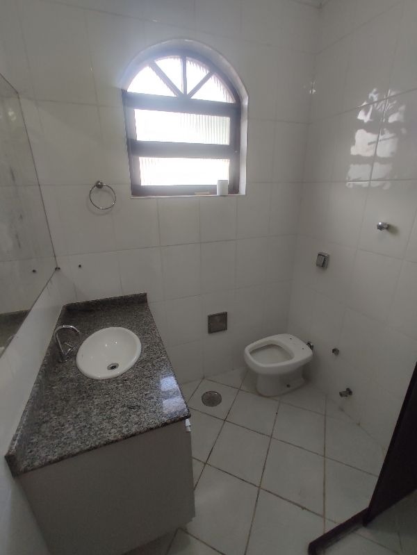 Imagem Casa com 3 Quartos para Alugar, 300 m²em Vila Clarice - São Paulo