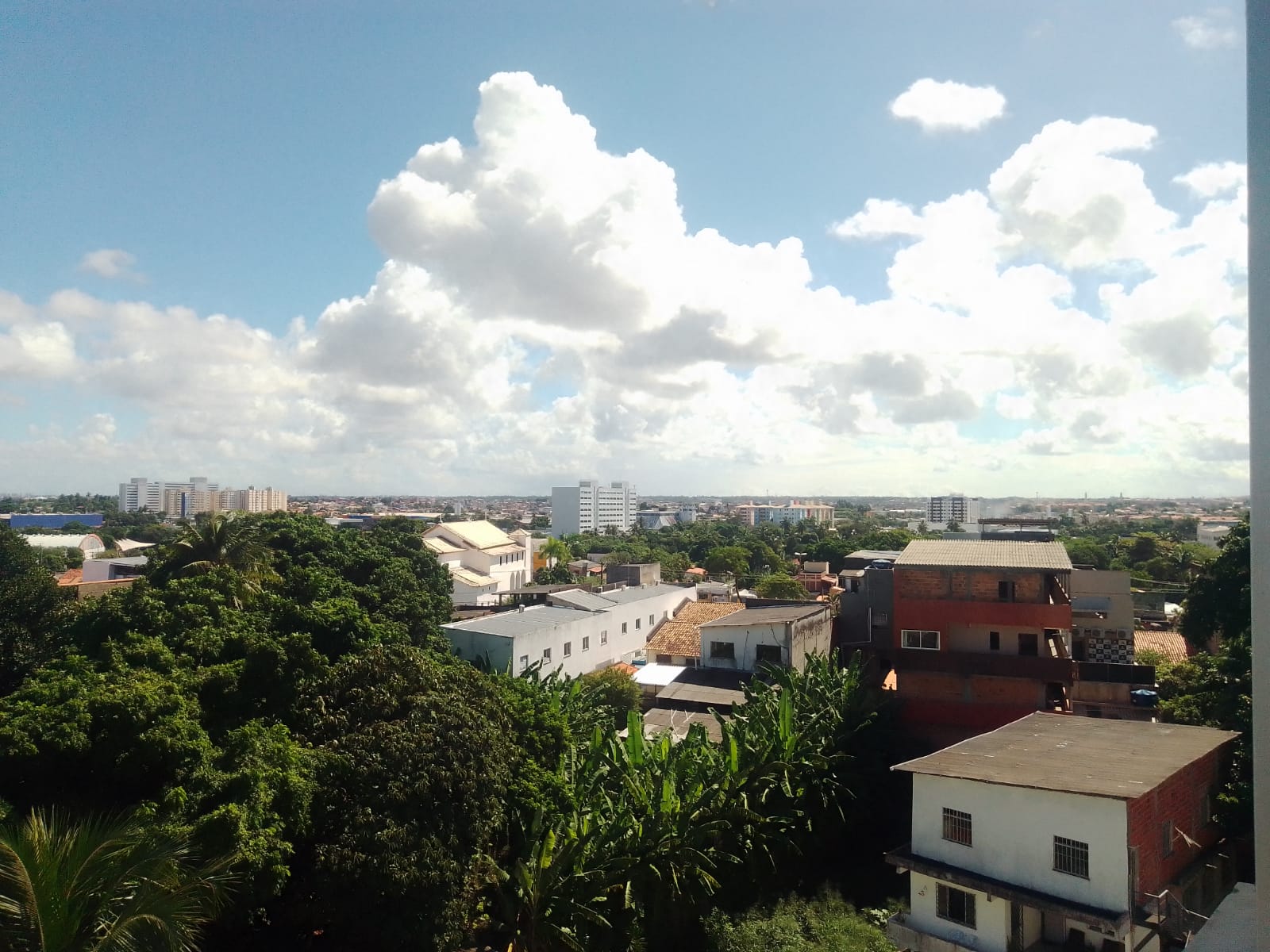 Imagem Apartamento com 2 Quartos à Venda, 80 m² em Centro - Lauro de Freitas Imagem Apartamento com 2 Quartos à Venda, 80 m² em Centro - Lauro de Freitas