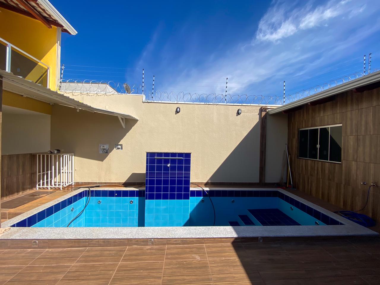 Imagem Casa com 3 Quartos à Venda, 380 m² em Estância Itaici - Caldas Novas
