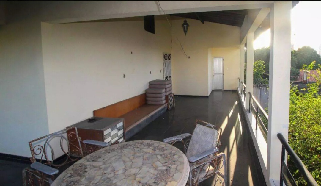 Imagem Casa com 4 Quartos à Venda, 368 m²em Parquelândia - Fortaleza