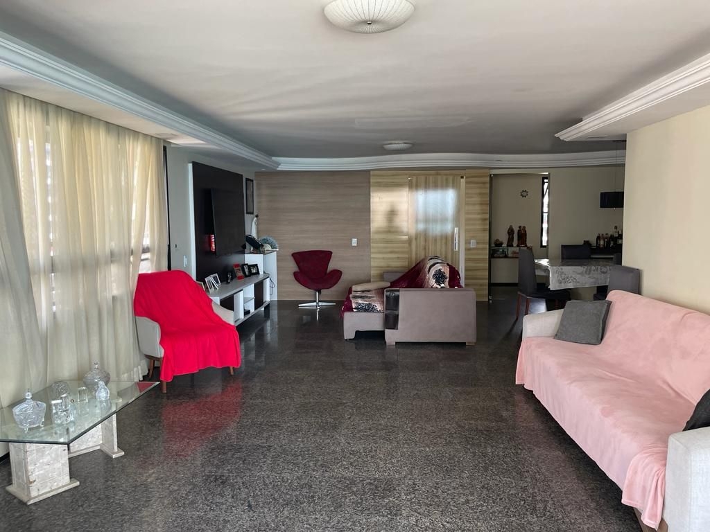 Imagem Apartamento com 3 Quartos à Venda, 225 m²em Meireles - Fortaleza