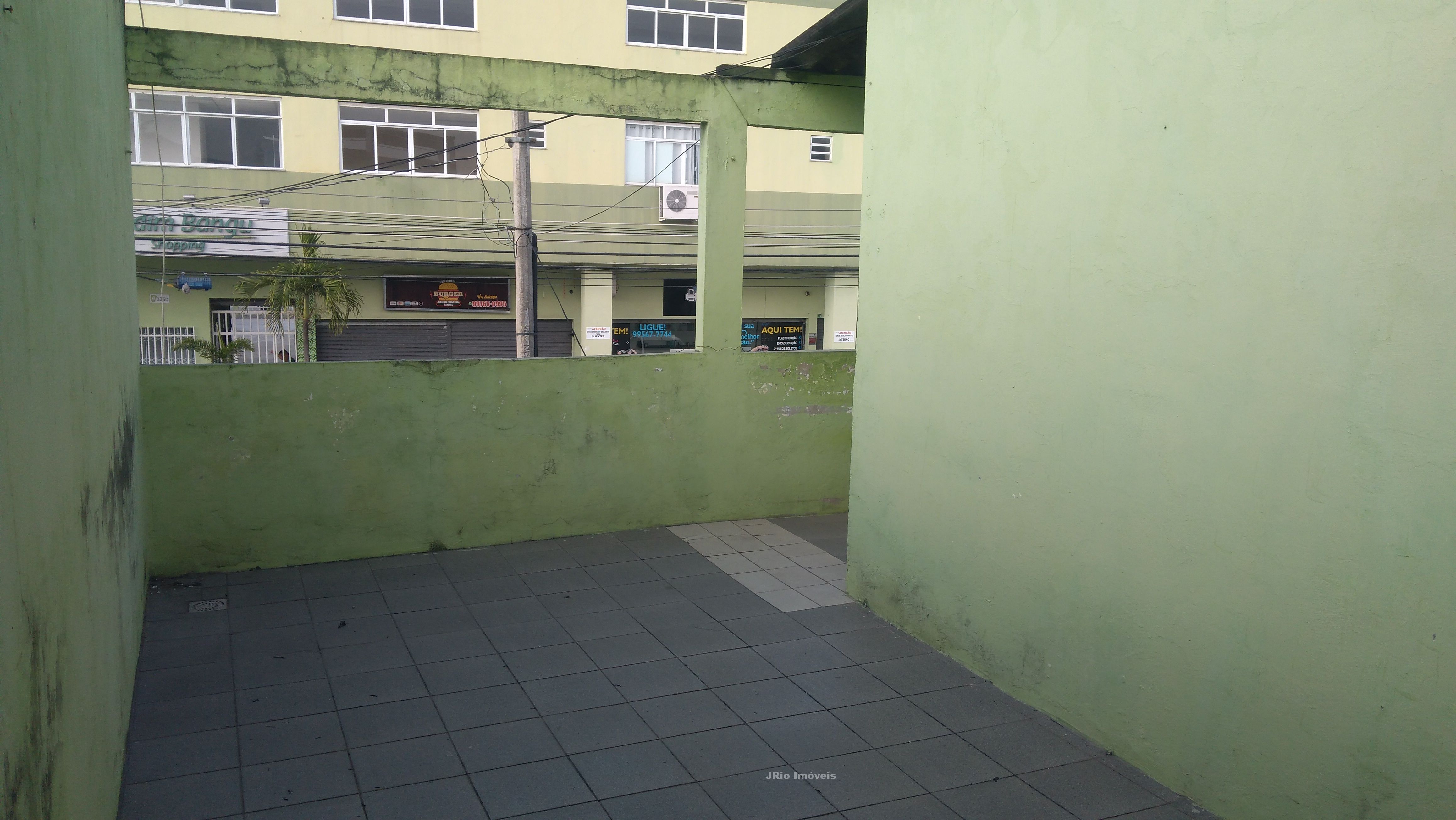 Imagem Casa com 4 Quartos à Venda, 196 m² em Bangu - Rio de Janeiro