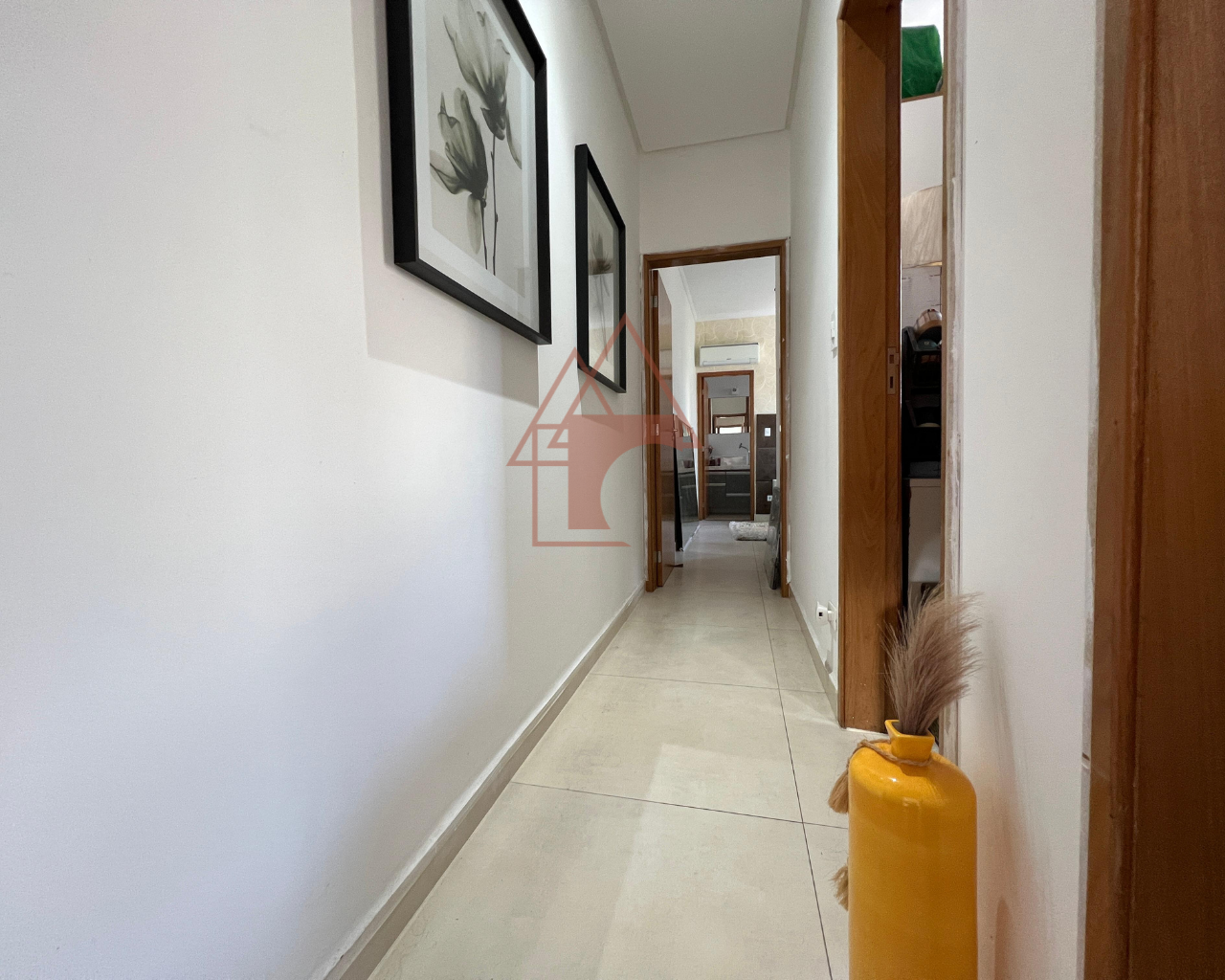 Imagem Casa com 2 Quartos à Venda, 80 m² em Embaré - Santos