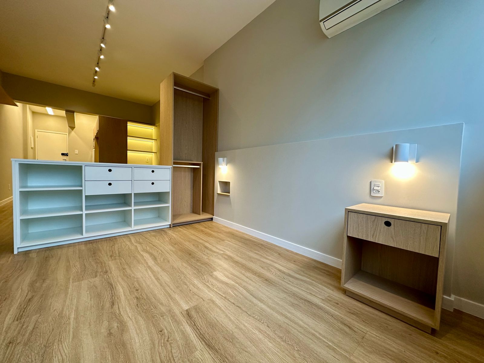 Imagem Studio com 1 Quarto à Venda, 32 m² em Centro - Florianópolis