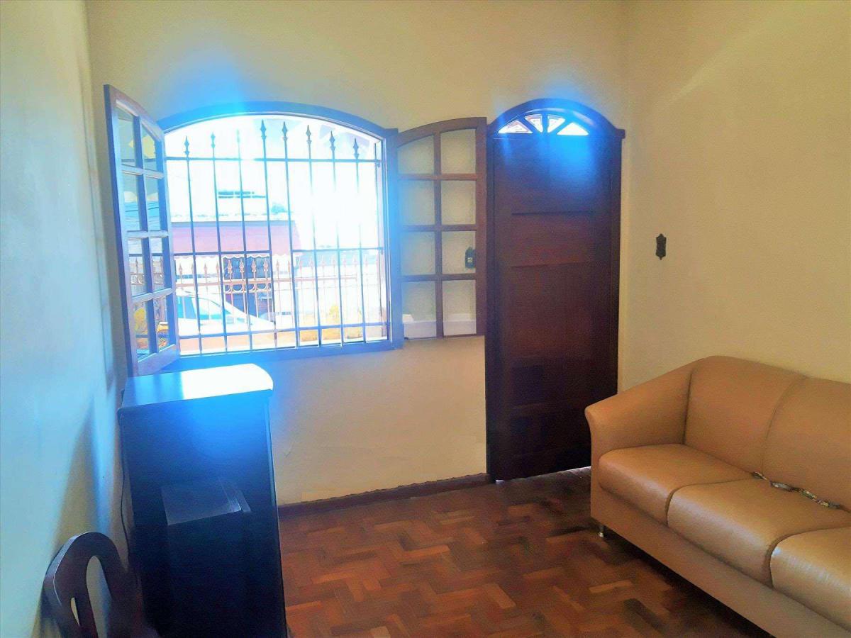 Imagem Casa com 3 Quartos à Venda, 360 m² em João Pinheiro - Belo Horizonte Imagem Casa com 3 Quartos à Venda, 360 m² em João Pinheiro - Belo Horizonte