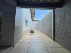 Imagem Casa com 4 Quartos à Venda, 272 m²em Presidente Roosevelt - Uberlândia Imagem Casa com 4 Quartos à Venda, 272 m²em Presidente Roosevelt - Uberlândia