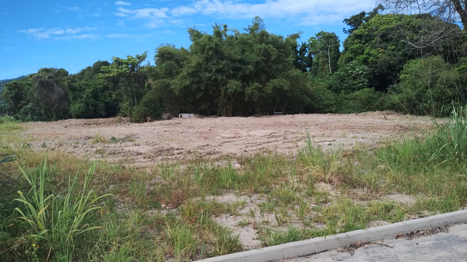 Imagem Terreno à Venda, 304 m²em Condado de Maricá - Maricá