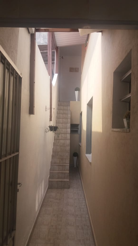 Imagem Casa com 2 Quartos à Venda, 125 m²em Parque Jaçatuba - Santo André Imagem Casa com 2 Quartos à Venda, 125 m²em Parque Jaçatuba - Santo André