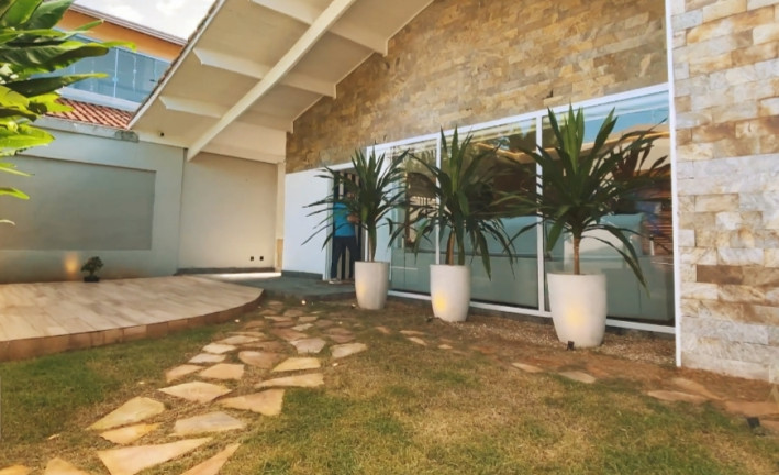 Imagem Casa com 3 Quartos à Venda, 306 m² em Canto do Forte - Praia Grande Imagem Casa com 3 Quartos à Venda, 306 m² em Canto do Forte - Praia Grande