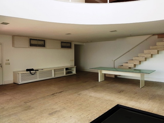 Imagem Cobertura com 5 Quartos à Venda, 680 m² em Icaraí - Niterói