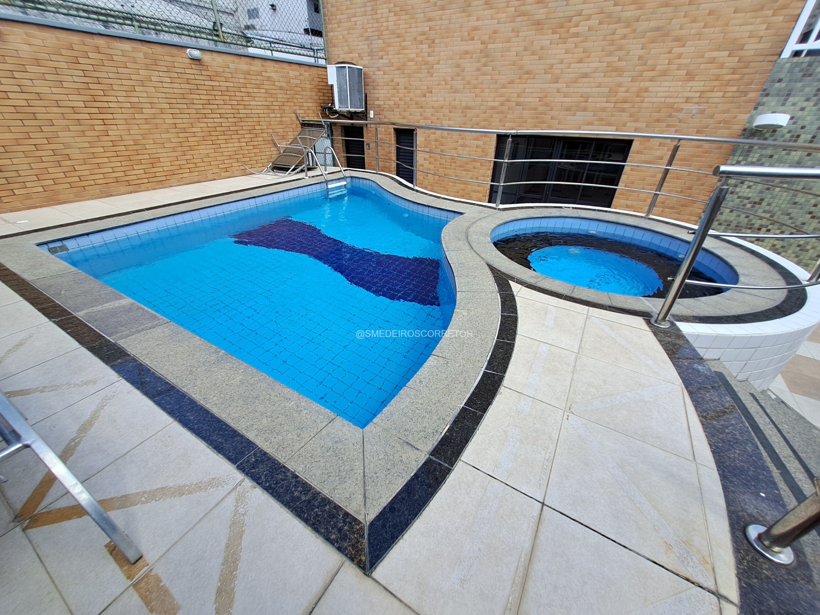 Imagem Cobertura com 2 Quartos à Venda, 103 m²em Meireles - Fortaleza