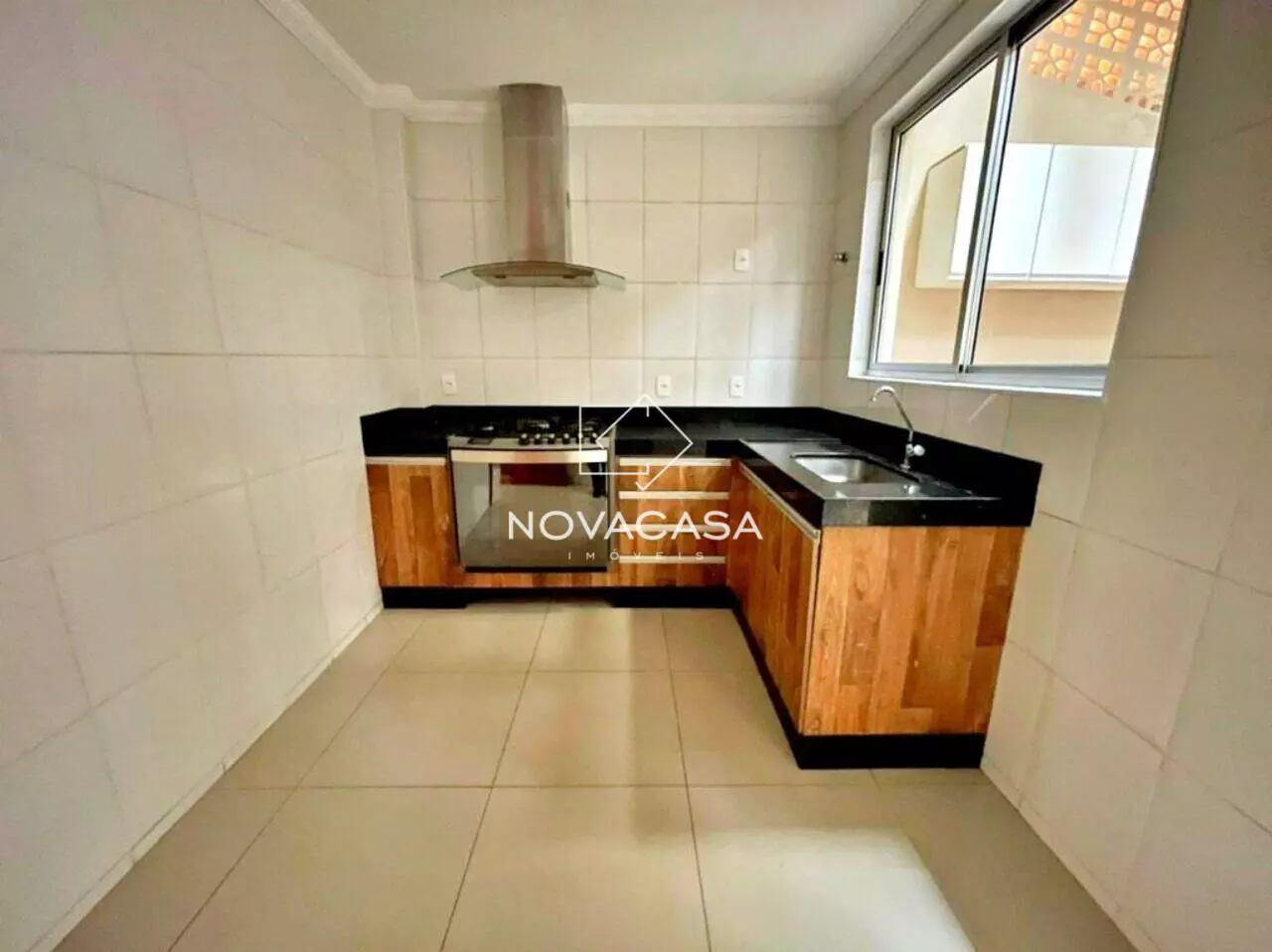 Imagem Casa com 3 Quartos à Venda, 85 m² em Heliópolis - Belo Horizonte Imagem Casa com 3 Quartos à Venda, 85 m² em Heliópolis - Belo Horizonte